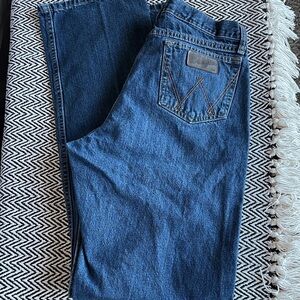 Wrangler Classic Indigo Relaxed Jeans